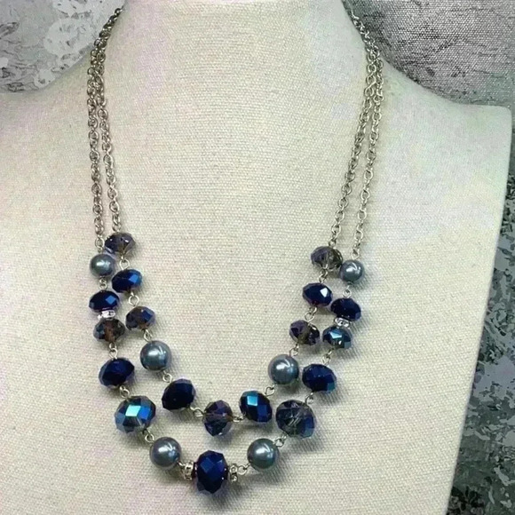 Jewelry - Blue Sparkling Faceted Beaded Necklace with Silver Chain Vintage
